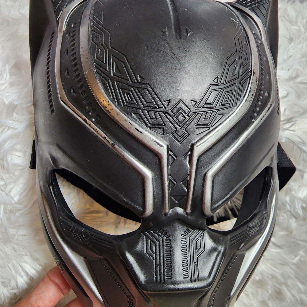 ๐๏ธ Marvel Black Panther Mask - Picture 13 of 14